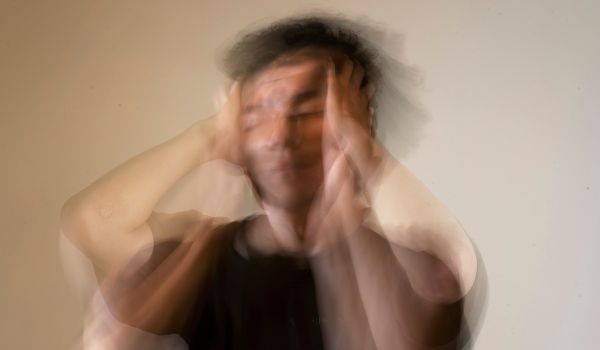 Dall’impotenza al controllo: la reazione che ci intrappola
